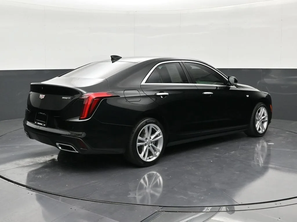 2024 Cadillac CT4 Luxury photo 5
