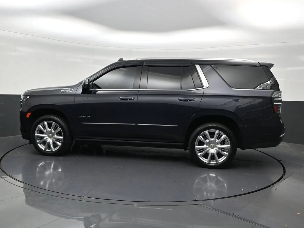 2023 Chevrolet Tahoe High Country photo 2