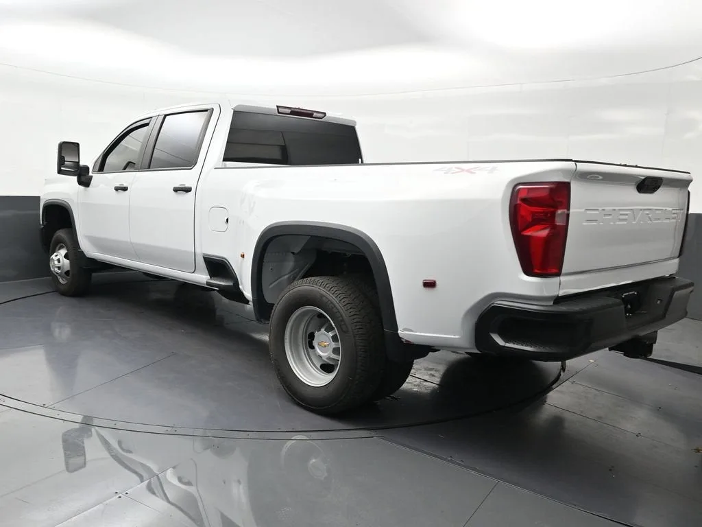 2025 Chevrolet Silverado 3500 HD WT DRW photo 5