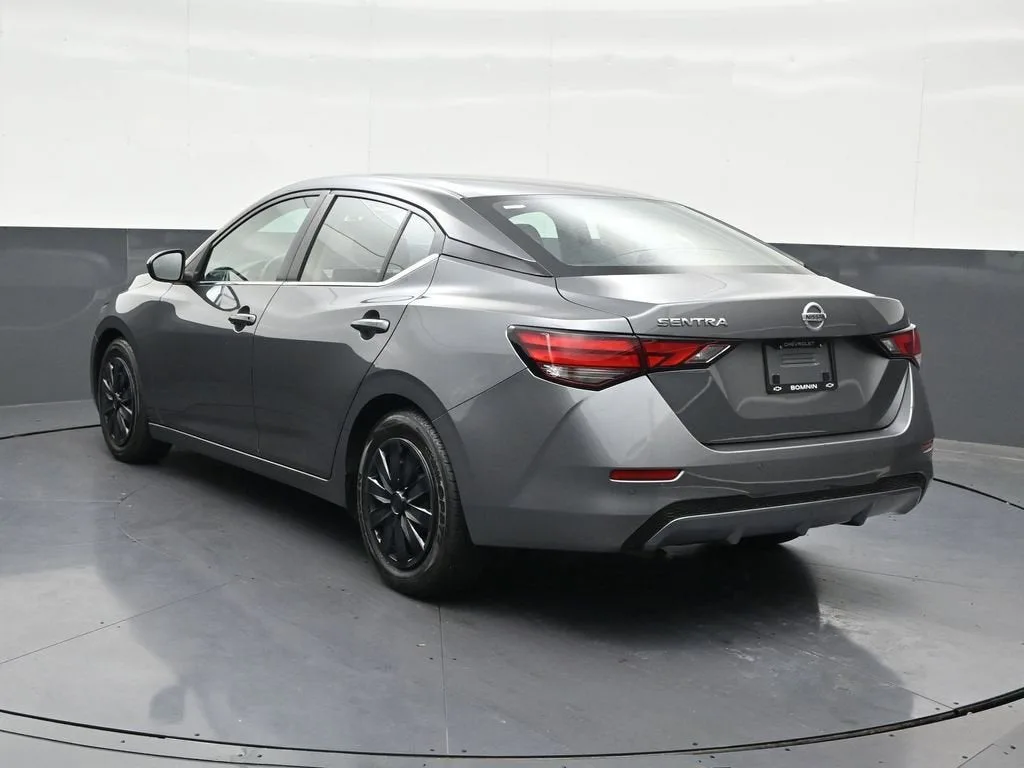 2023 Nissan Sentra S Xtronic CVT photo 3