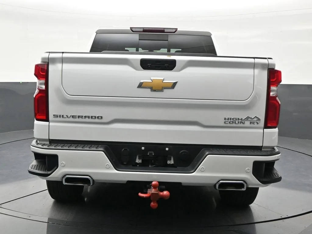 2022 Chevrolet Silverado 1500 LTD High Country photo 4