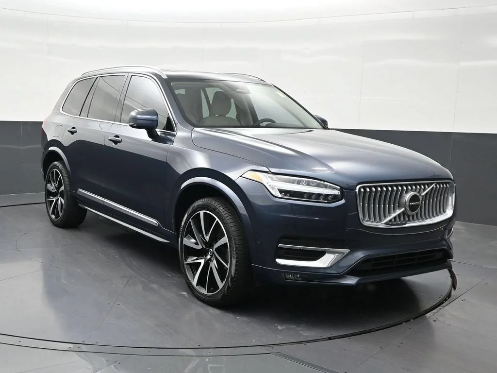 2023 Volvo XC90 B6 Plus 6-Seater photo 8