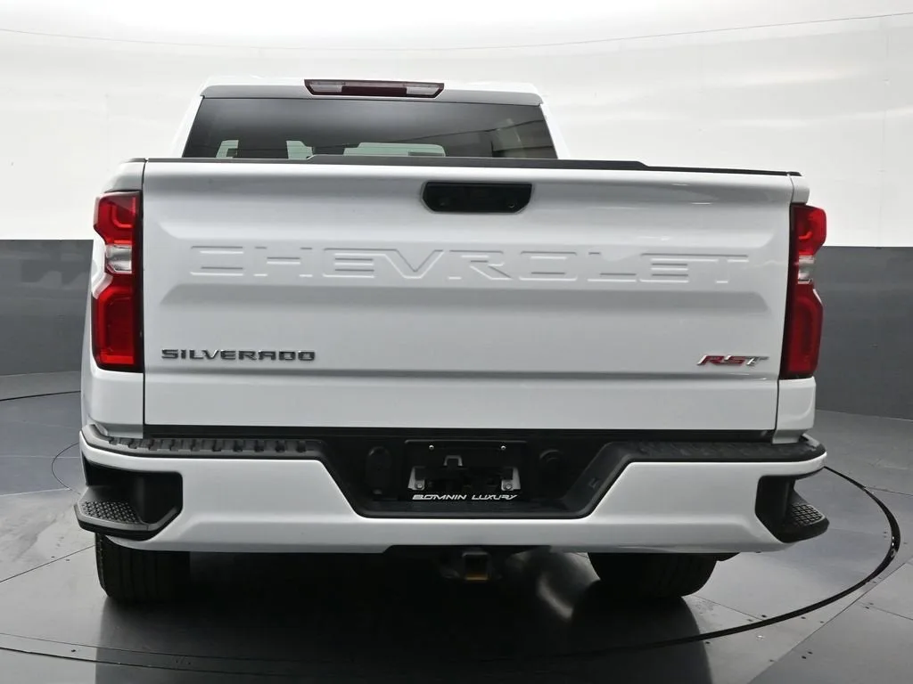 2023 Chevrolet Silverado 1500 RST photo 4