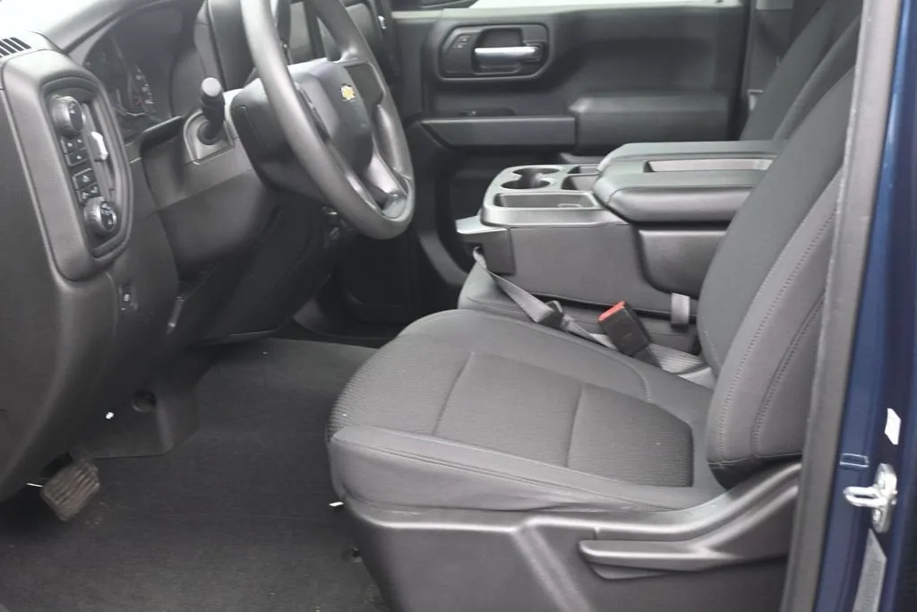 2021 Chevrolet Silverado 2500 HD Custom photo 10