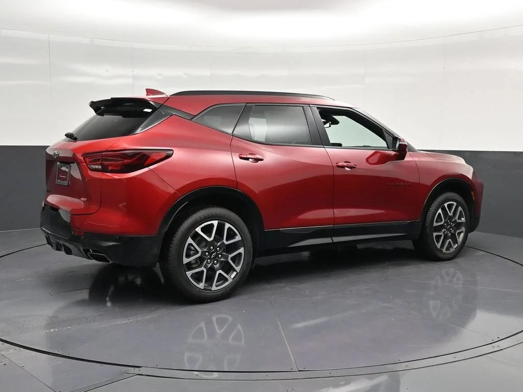 2024 Chevrolet Blazer RS photo 3