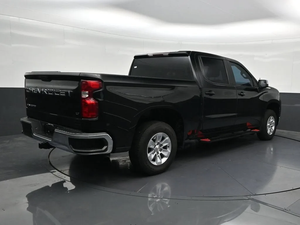2021 Chevrolet Silverado 1500 LT photo 5