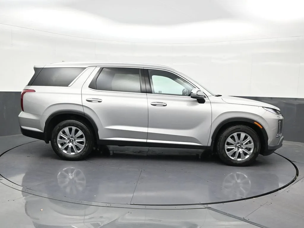 2025 Hyundai Palisade SEL photo 7
