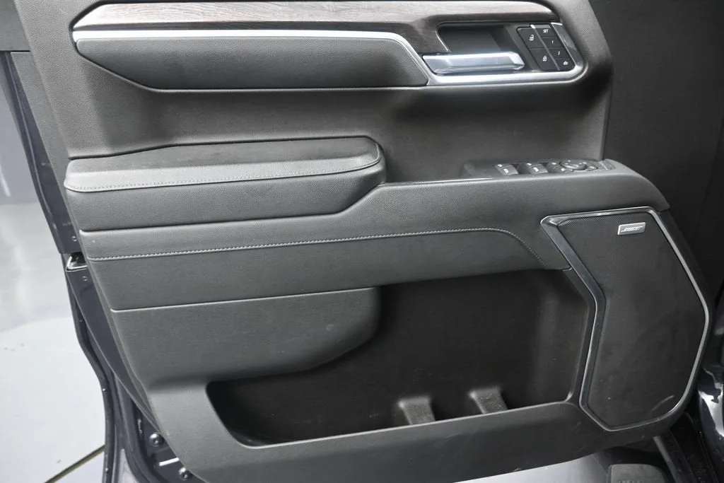 2023 Chevrolet Silverado 1500 LTZ photo 10