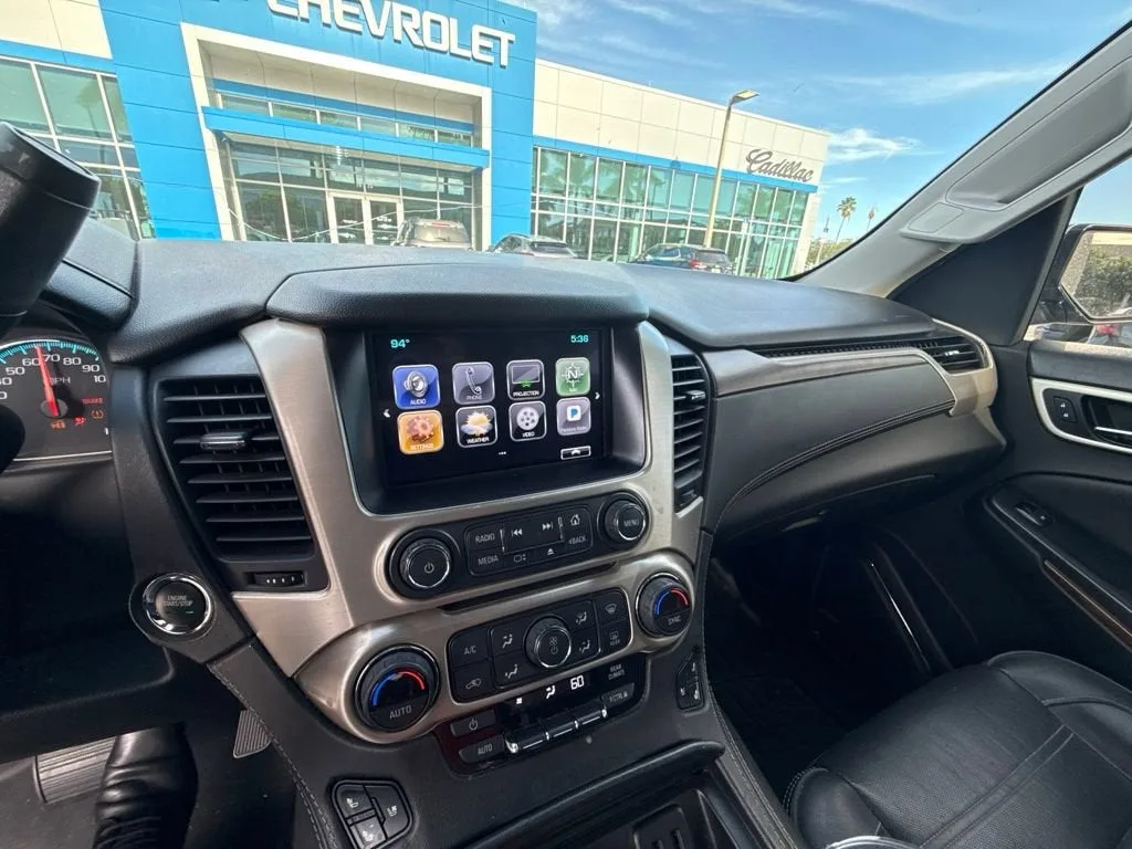 2018 GMC Yukon Denali photo 3