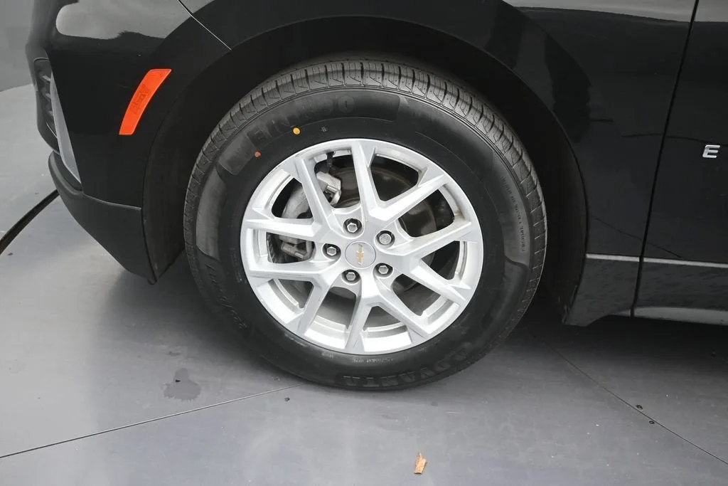 2024 Chevrolet Equinox LT photo 9