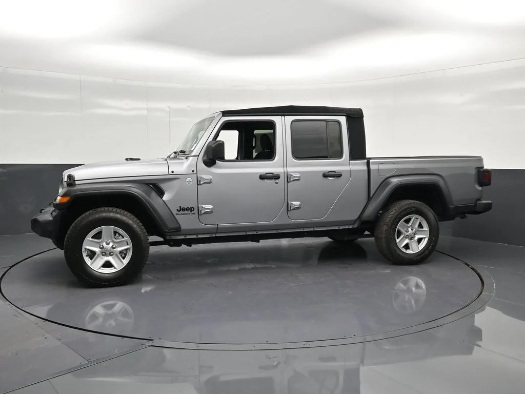 2020 Jeep Gladiator Sport photo 7
