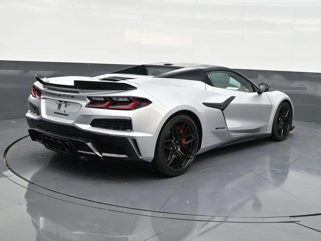 2026 Chevrolet Corvette Z06 2LZ photo 5