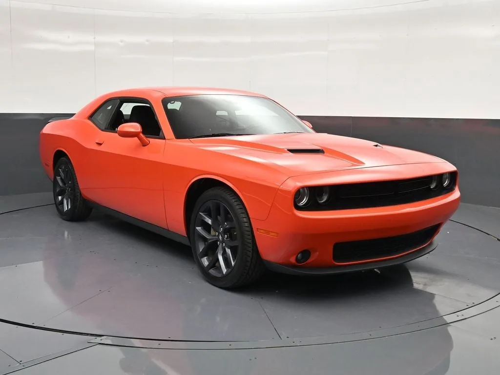 2021 Dodge Challenger SXT photo 5