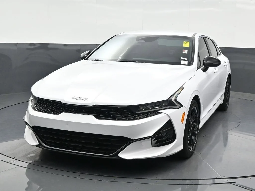 2022 Kia K5 GT-Line photo 9