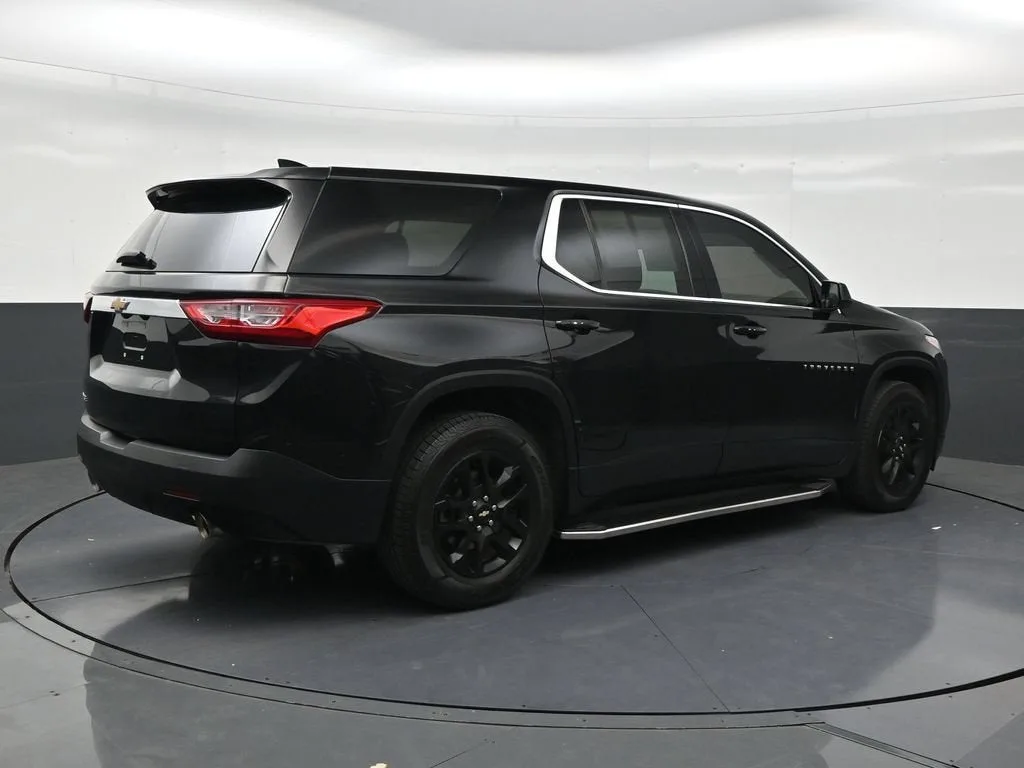 2020 Chevrolet Traverse LS photo 5