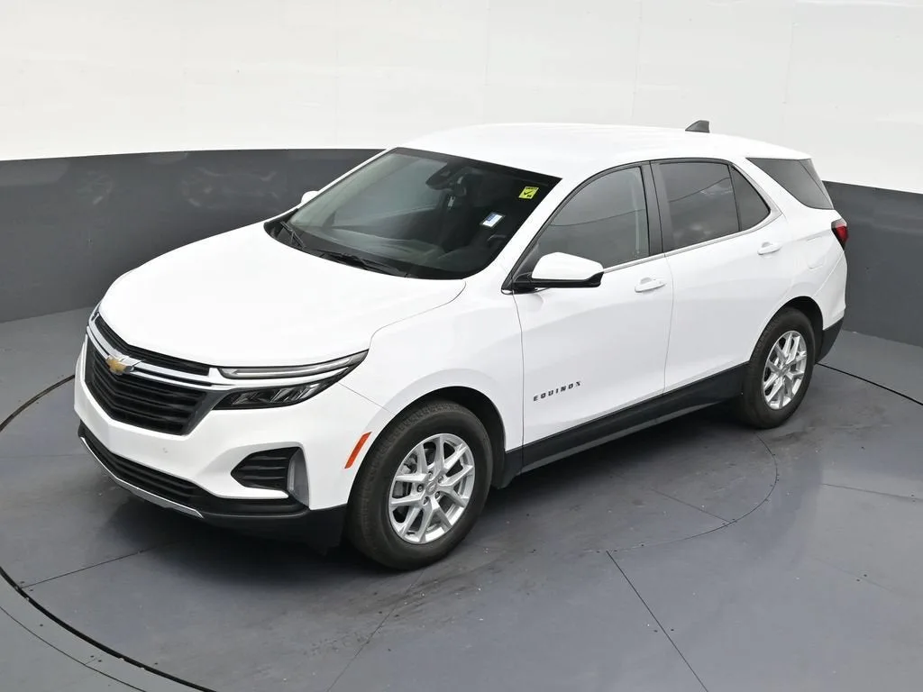 2021 Chevrolet Equinox LT photo 9