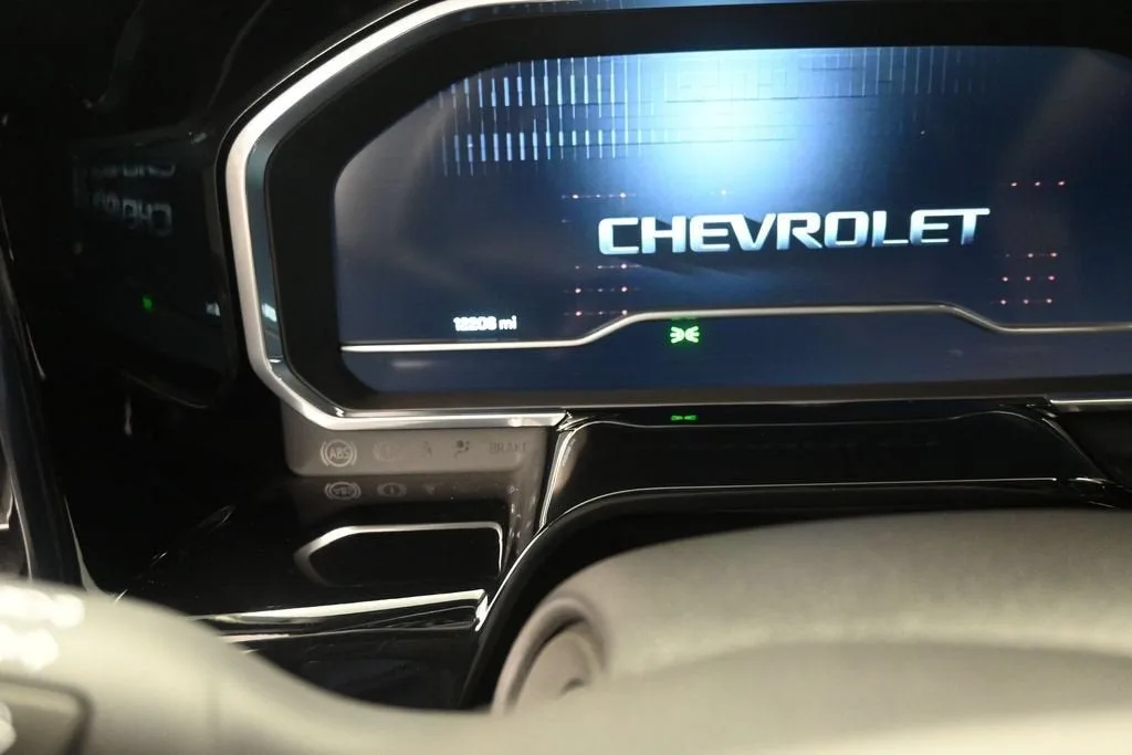 2023 Chevrolet Silverado 1500 RST photo 10