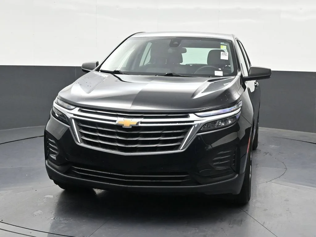 2024 Chevrolet Equinox LS photo 9