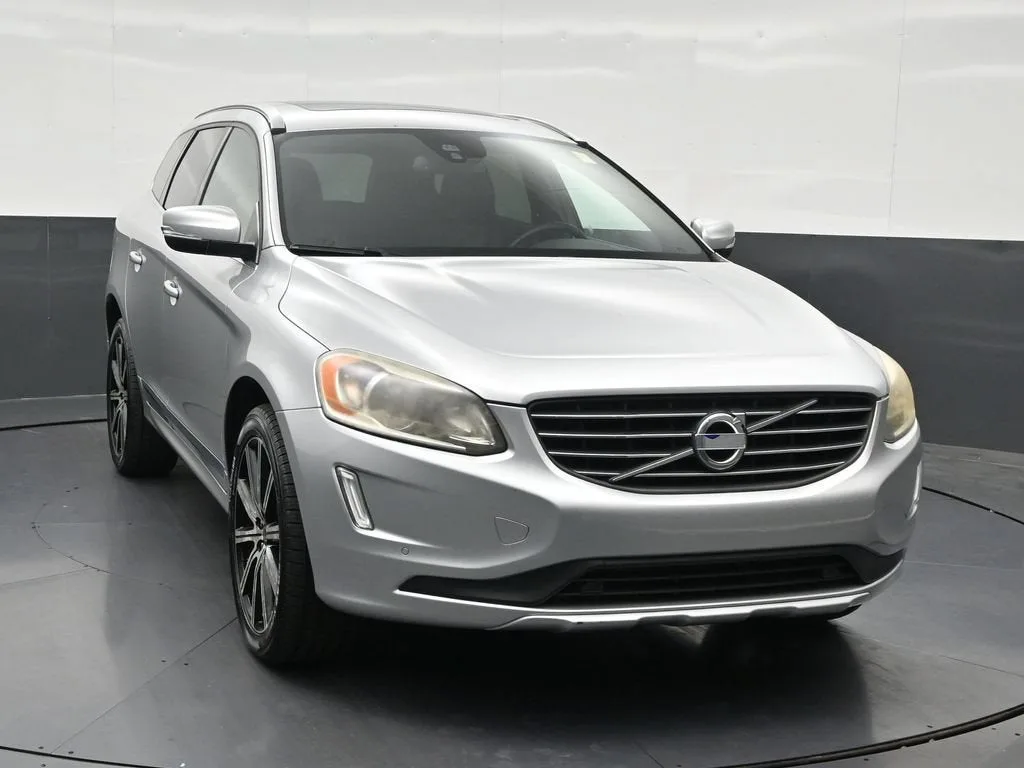2015 Volvo XC60 T6 Premier Plus photo 7