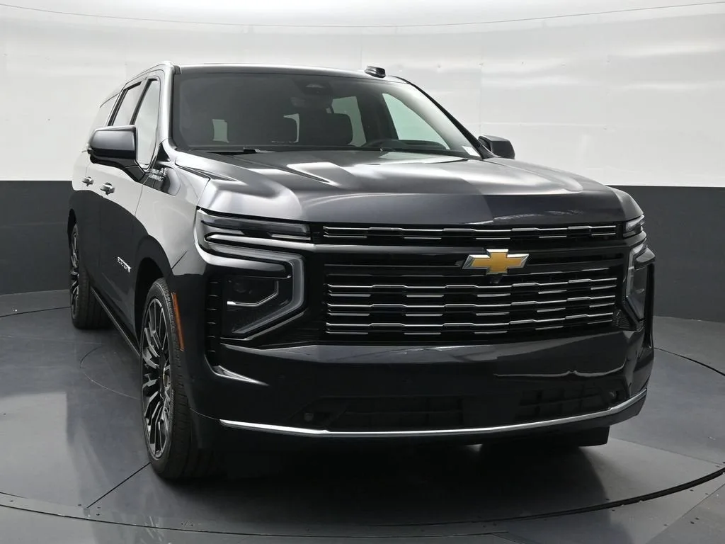 2026 Chevrolet Suburban High Country photo 7