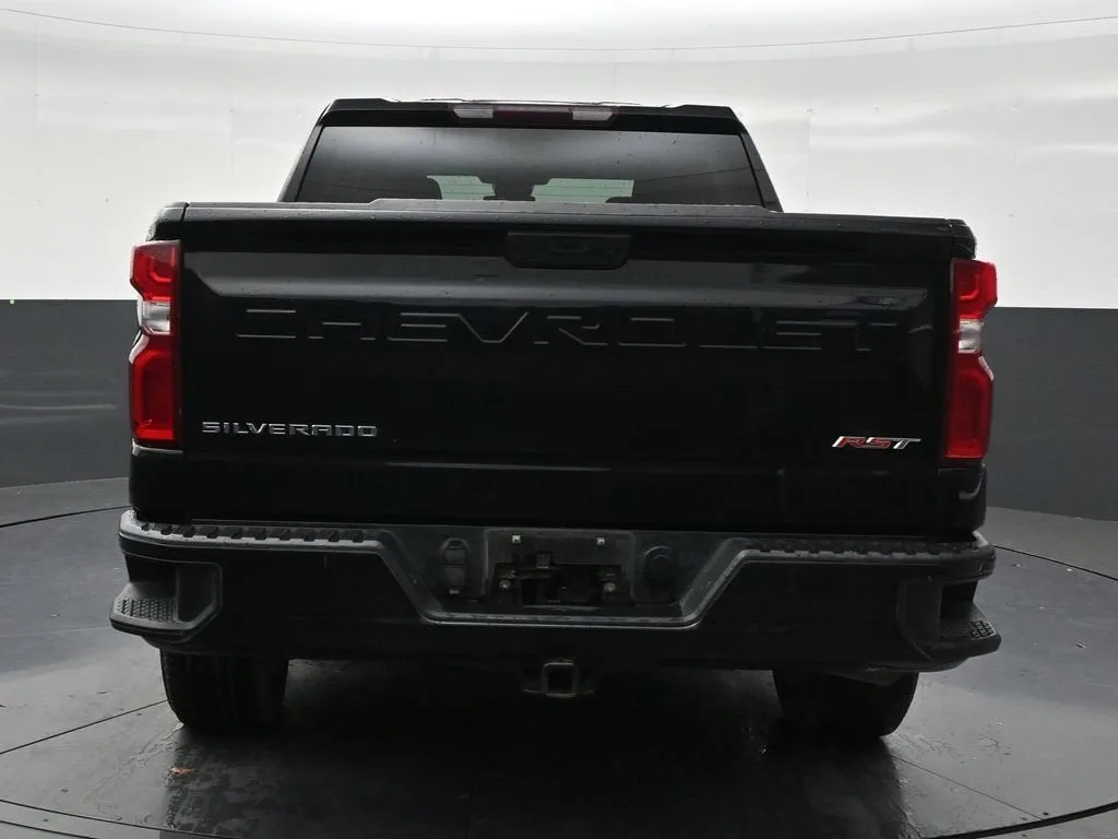 2023 Chevrolet Silverado 1500 RST photo 4