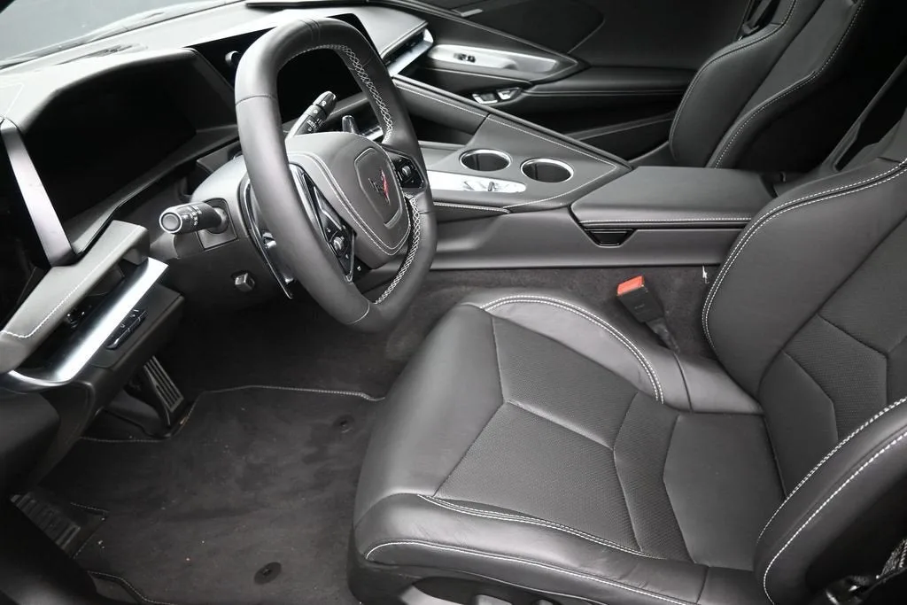 2026 Chevrolet Corvette Stingray 1LT photo 12