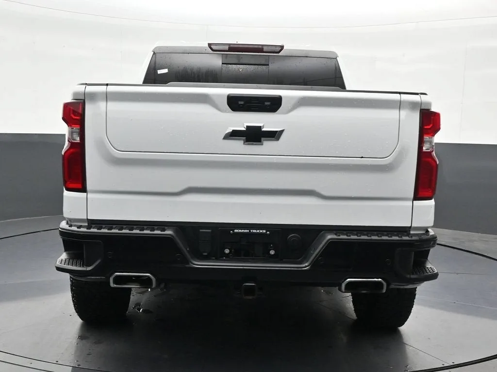 2024 Chevrolet Silverado 1500 LT Trail Boss photo 4