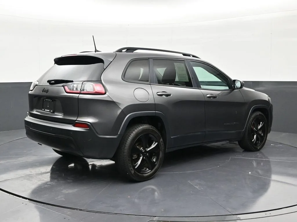 2019 Jeep Cherokee Altitude FWD photo 5