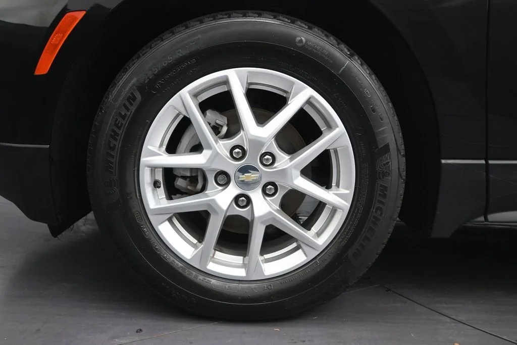 2023 Chevrolet Equinox LT photo 10