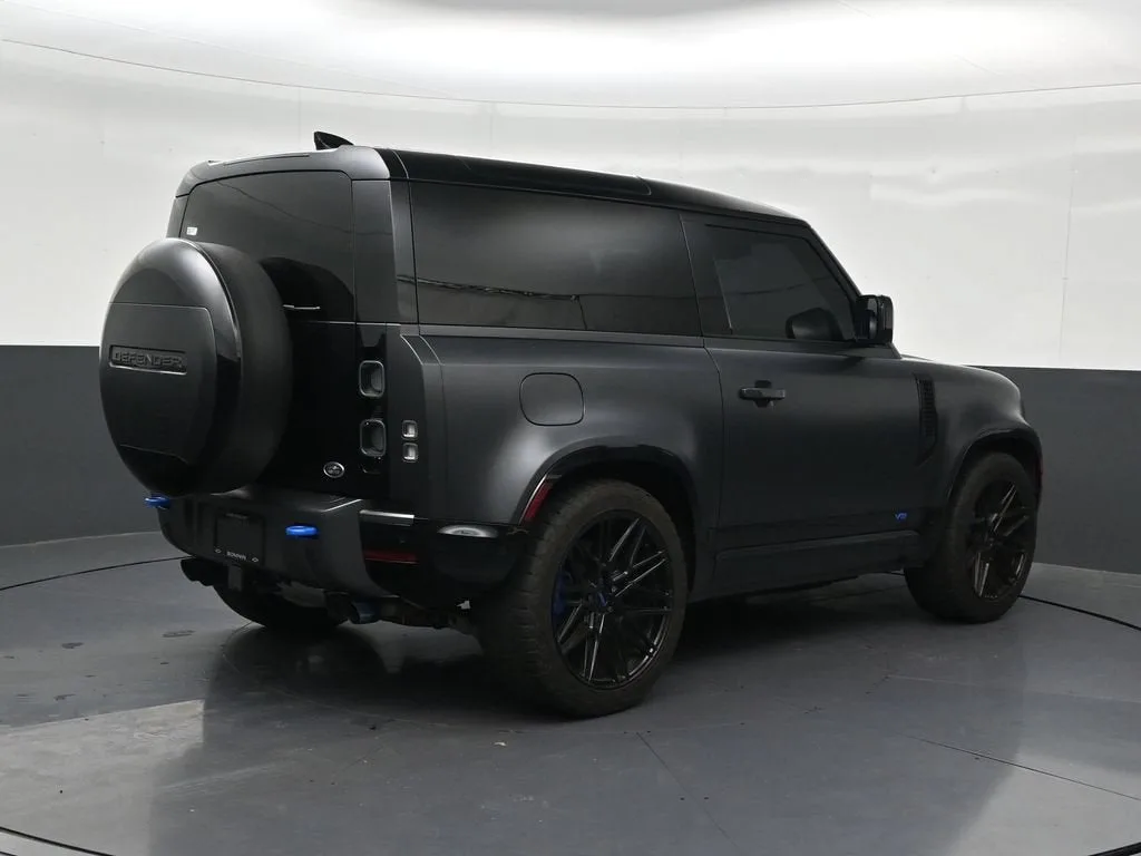 2023 Land Rover Defender 90 Carpathian Edition photo 5