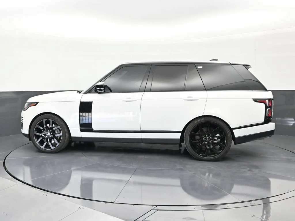 2021 Land Rover Range Rover Westminster photo 2