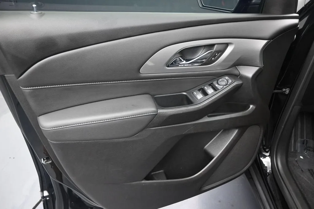 2024 Chevrolet Traverse Limited LT Cloth photo 12