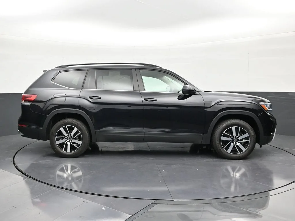 2022 Volkswagen Atlas 2.0T SE photo 6