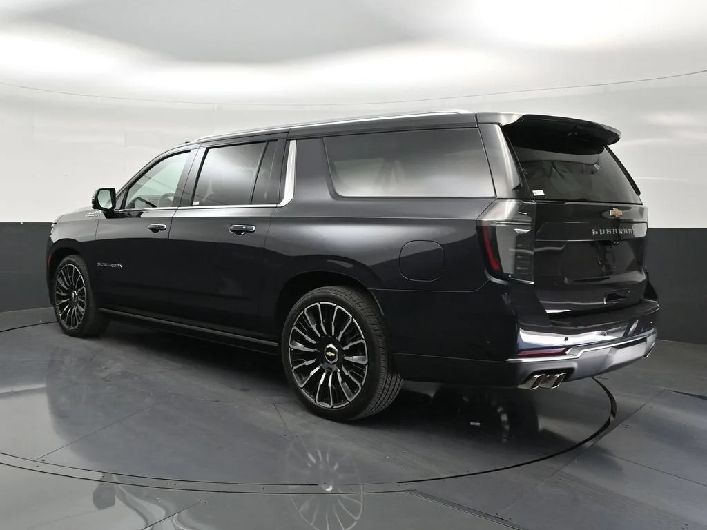 2026 Chevrolet Suburban High Country photo 3