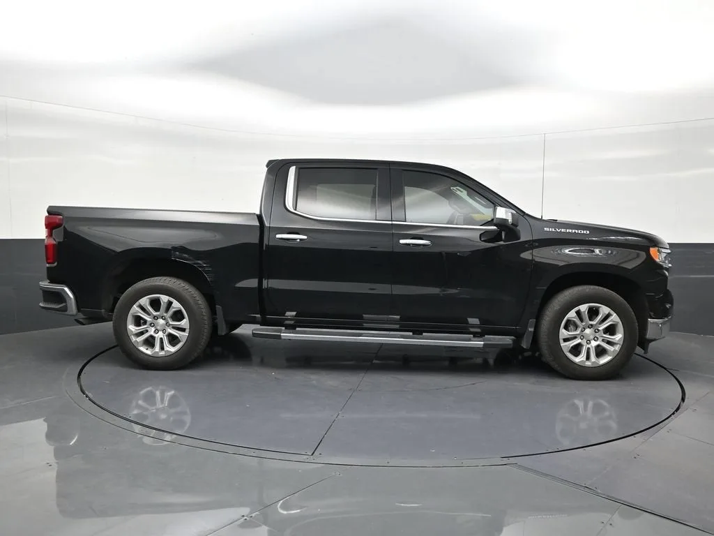 2024 Chevrolet Silverado 1500 LTZ photo 6