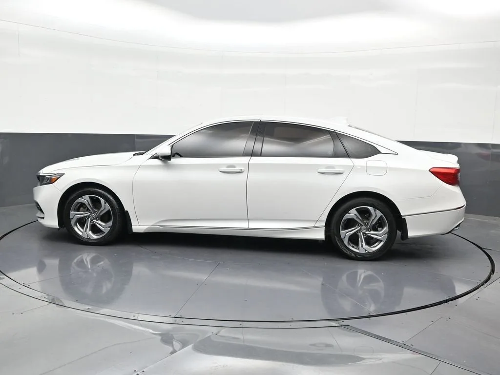 2020 Honda Accord EX photo 2