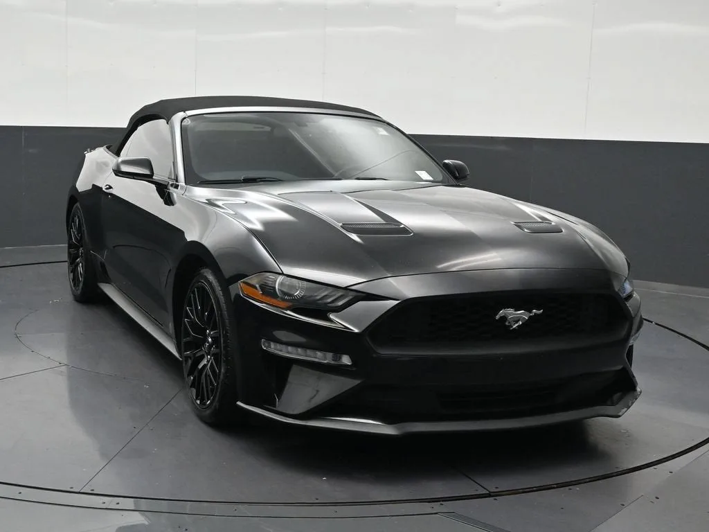 2020 Ford Mustang EcoBoost Premium Convertible photo 8
