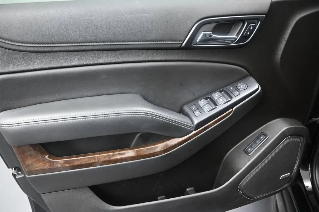 2020 Chevrolet Tahoe LT photo 11