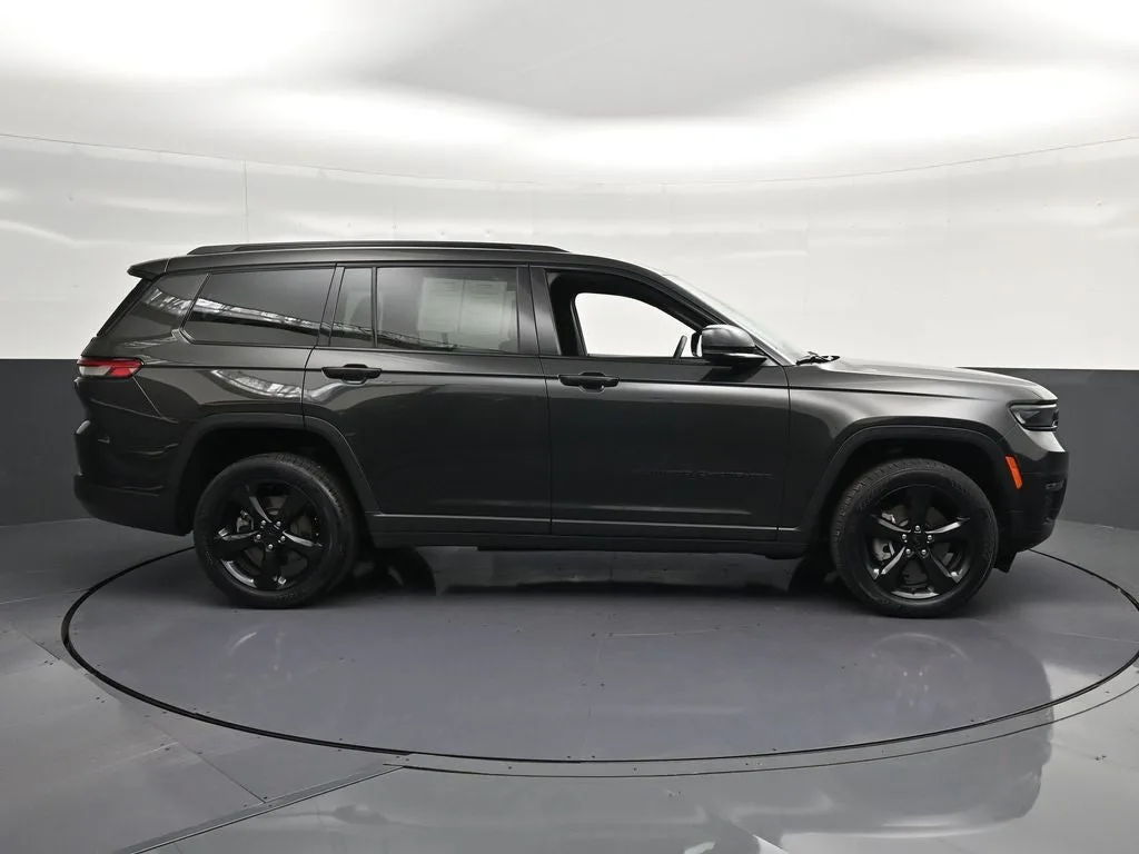 2024 Jeep Grand Cherokee L Limited photo 4