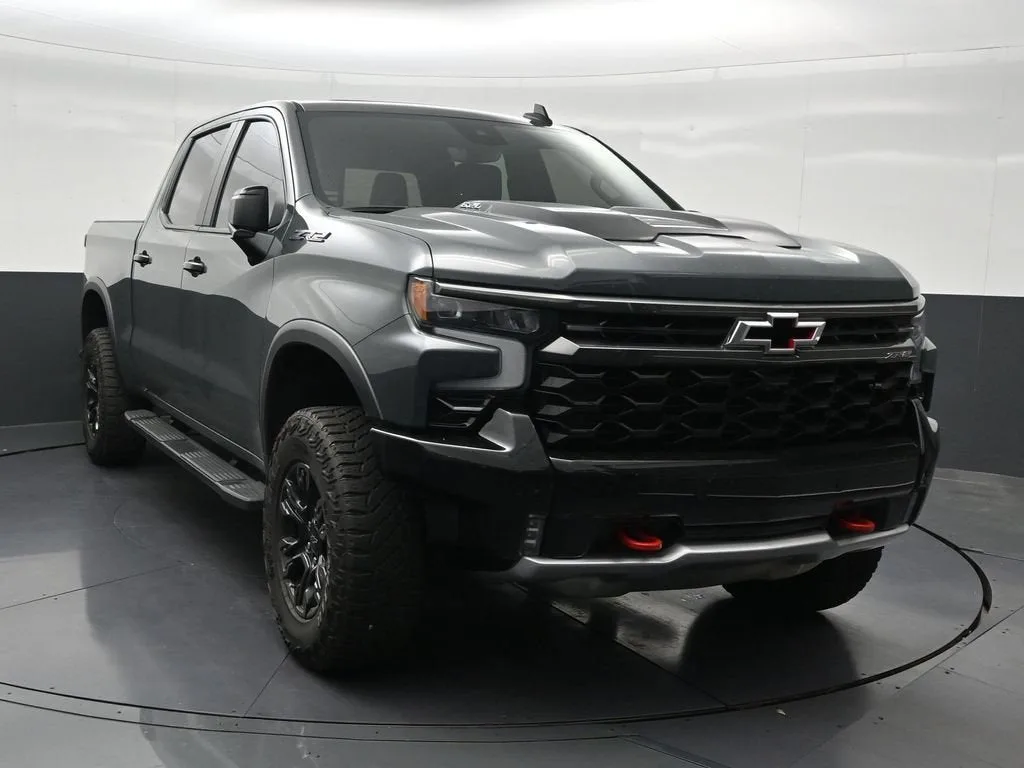 2025 Chevrolet Silverado 1500 ZR2 photo 8