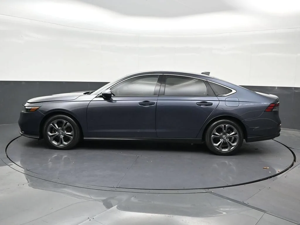 2023 Honda Accord EX photo 2