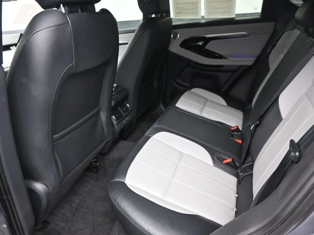 2020 Land Rover Range Rover Evoque R-Dynamic SE photo 10