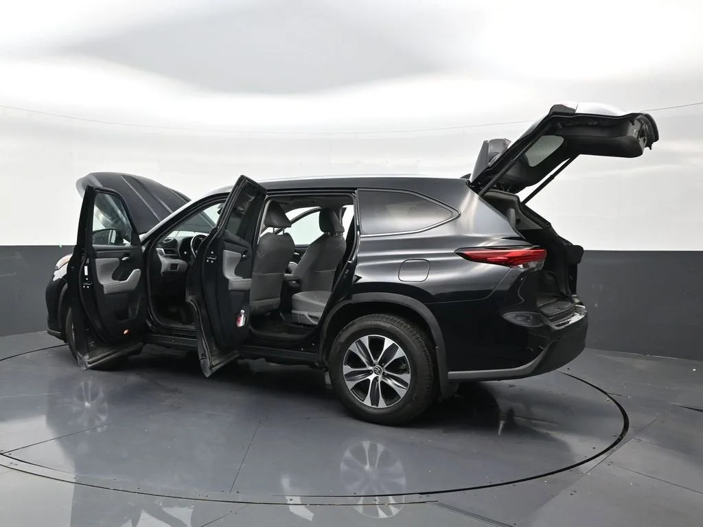 2021 Toyota Highlander Hybrid XLE photo 31