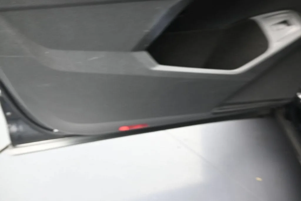 2022 Volkswagen Tiguan SE photo 11
