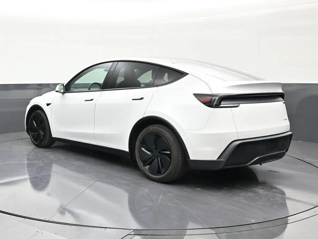 2026 Tesla Model Y Long Range Launch Series photo 3