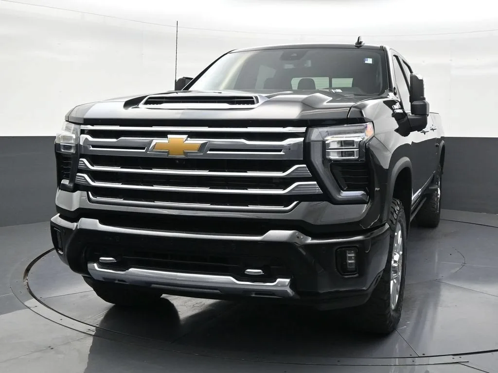 2024 Chevrolet Silverado 2500 HD High Country photo 8