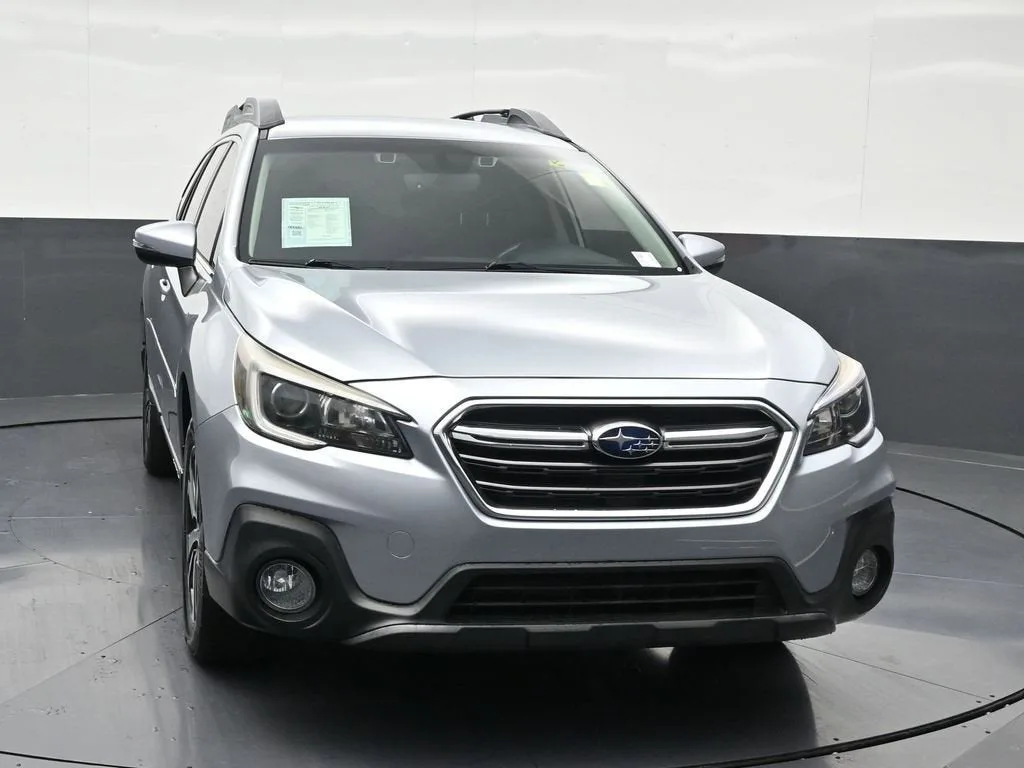 2019 Subaru Outback Limited photo 8
