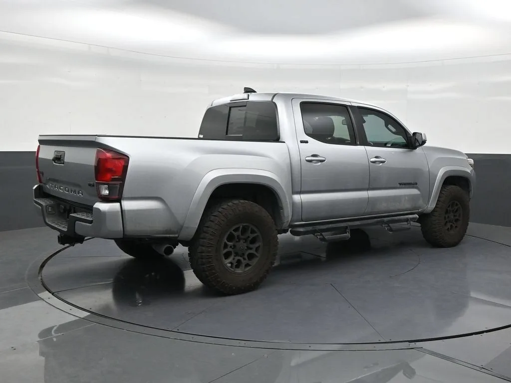 2022 Toyota Tacoma 2WD SR5 photo 5