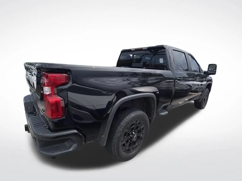 2022 Chevrolet Silverado 2500 HD LT photo 9