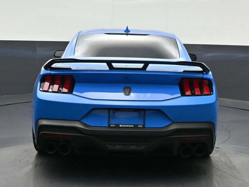 2024 Ford Mustang Dark Horse photo 4